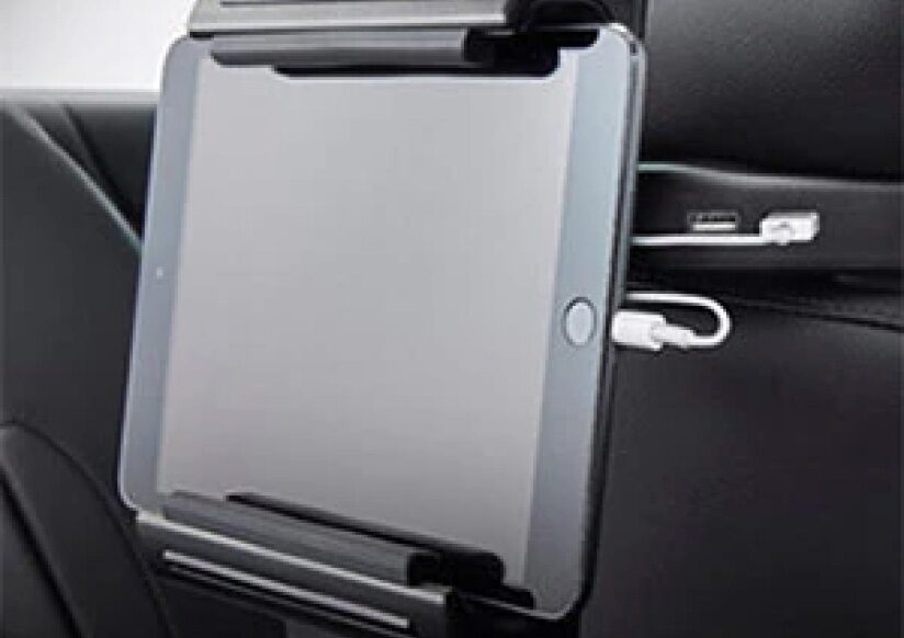 タブレットホルダー（USBポート2個つき）