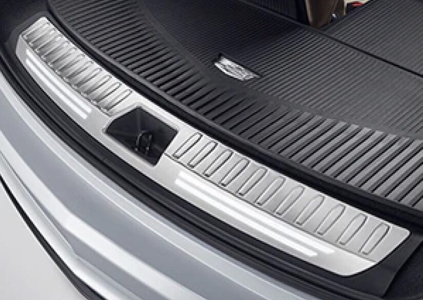 イルミネーション付リフトゲート用シルプレート