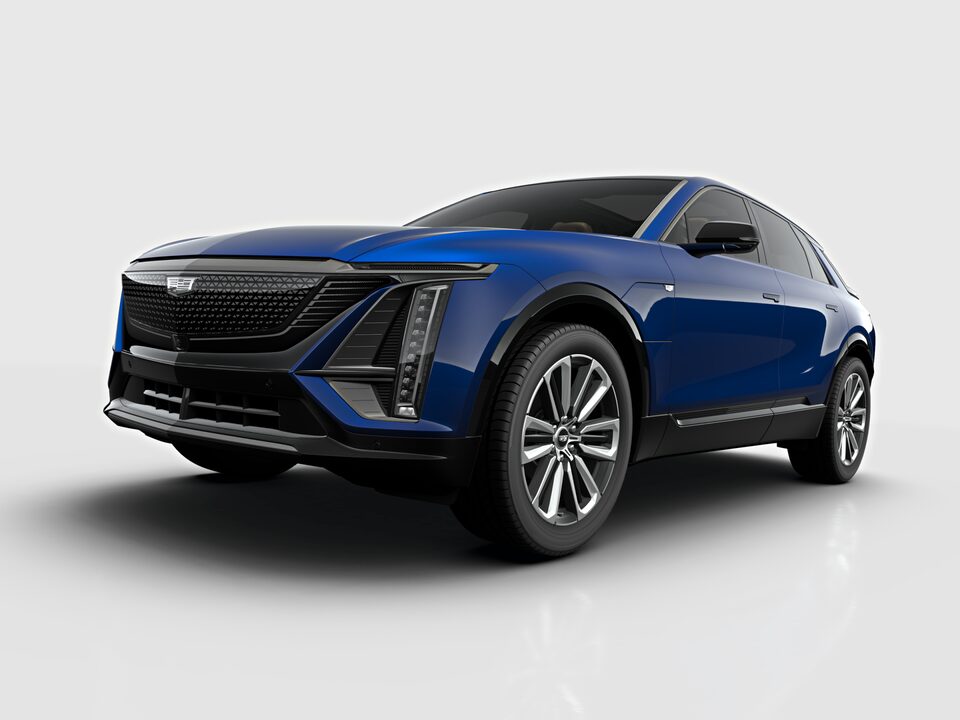 Explore the LYRIQ's charging network.