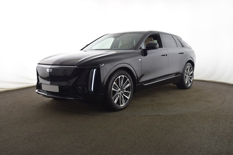 LYRIQ front angle left