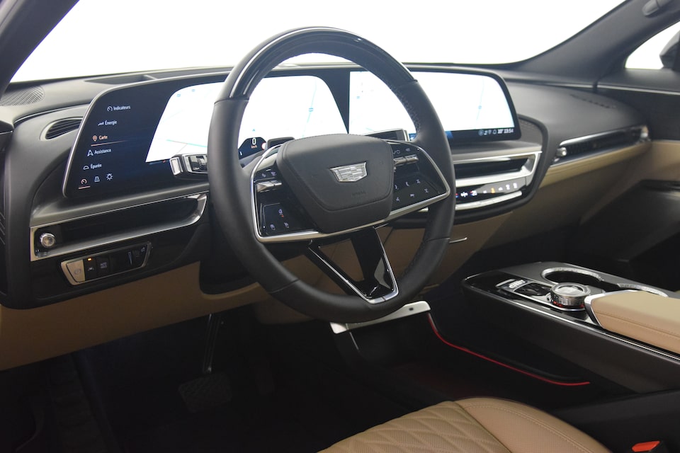 LYRIQ steering wheel