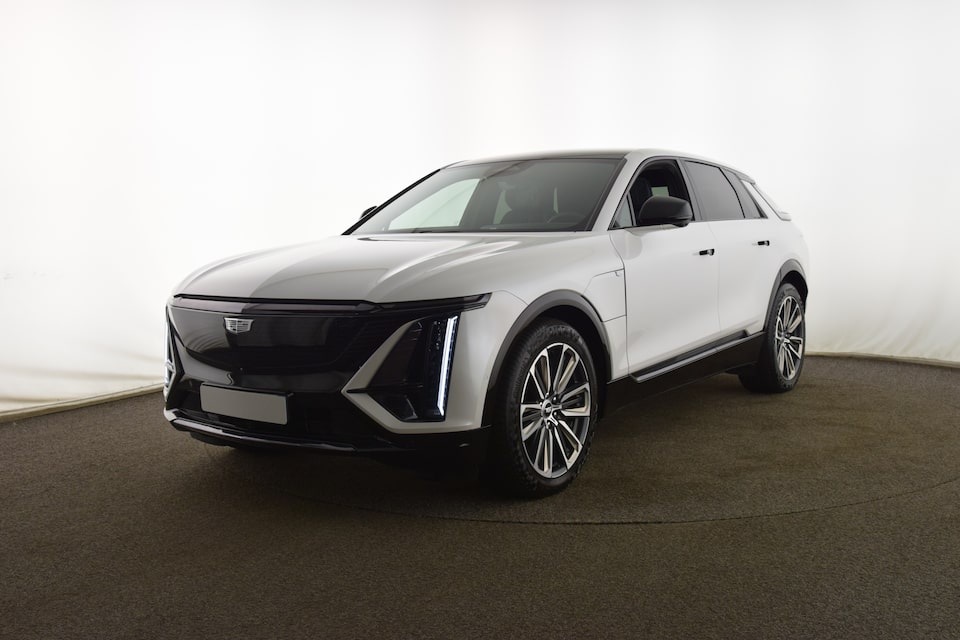 LYRIQ front angle left