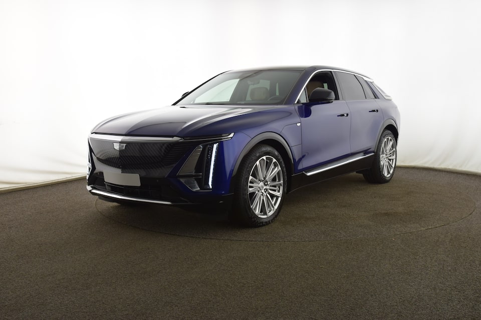 LYRIQ front angle left