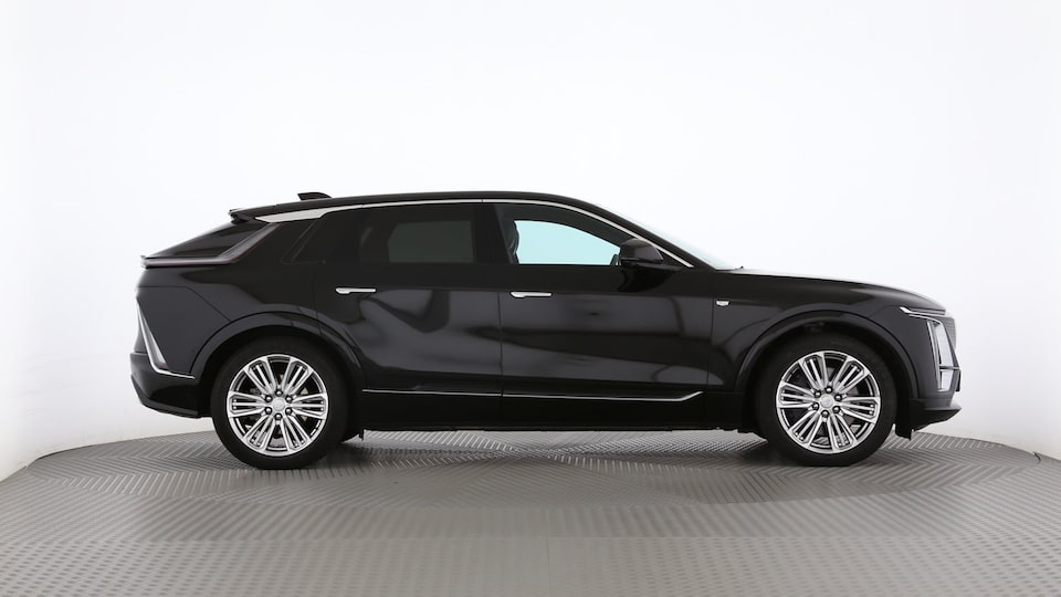 LYRIQ right back side