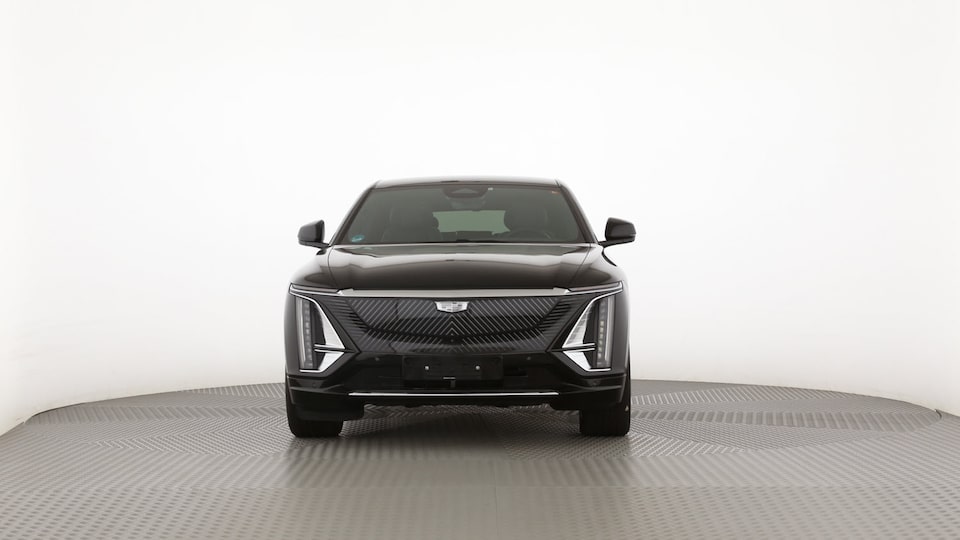 LYRIQ right front side