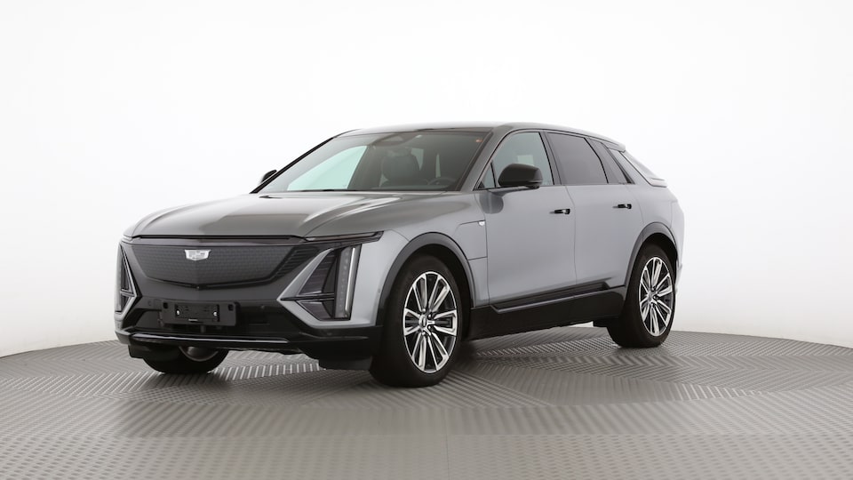 LYRIQ front angle left