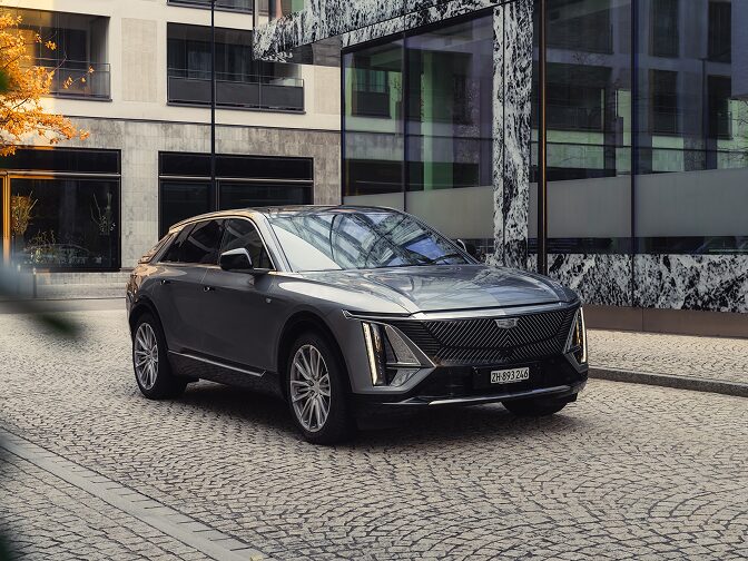 CREATE YOUR  IDEAL CADILLAC