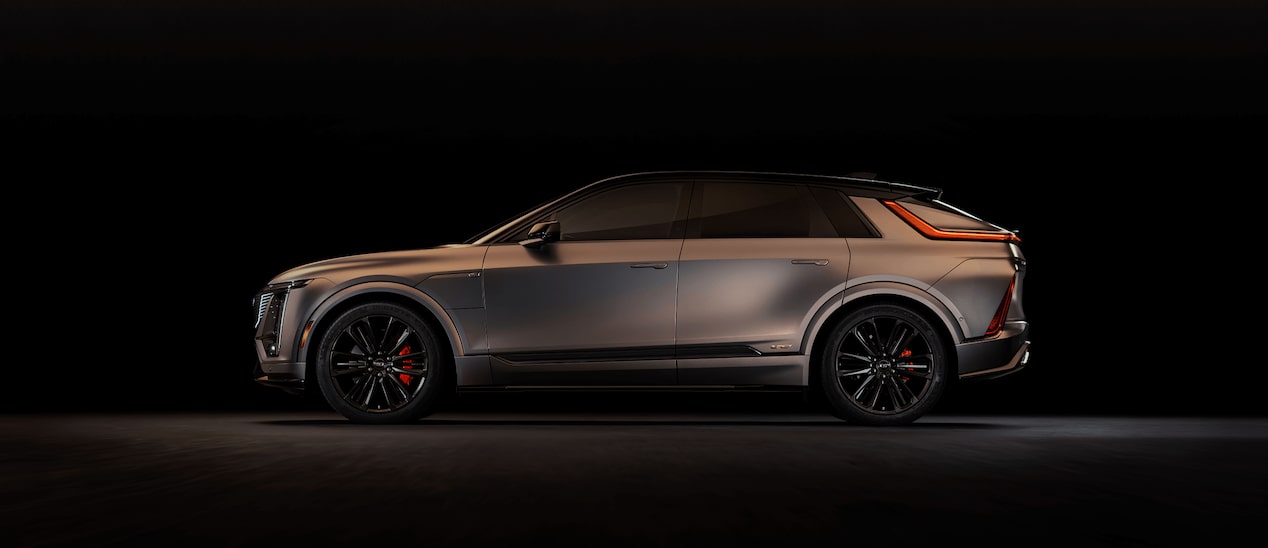 Cadillac LYRIQ-V Exterior