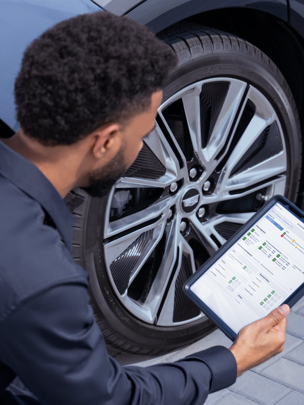 Cadillac LYRIQ Service