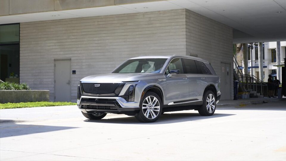 Cadillac Vistiq SUV Elegance in motion