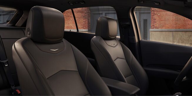 2020 Cadillac XT4 Compact SUV: Front Seating