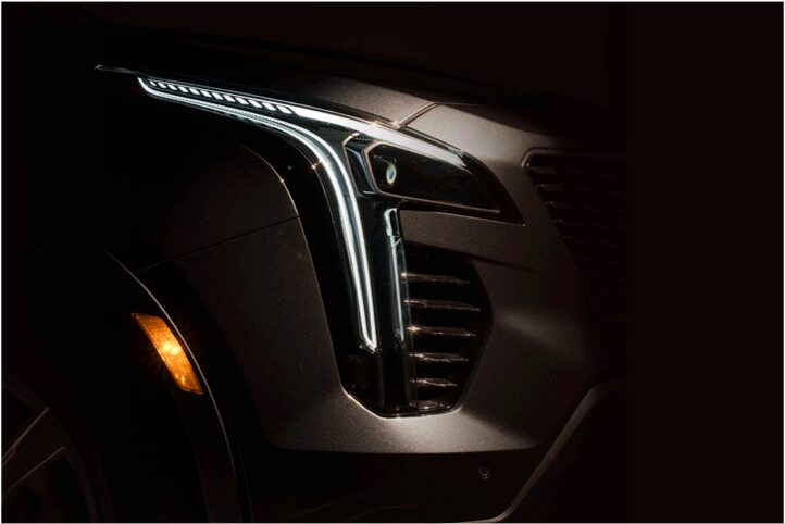 2020 Cadillac XT4 Compact SUV Front LED Lighting
