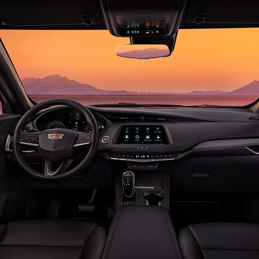 my23-xt4-features-interior-intuitive-controls-s.jpg